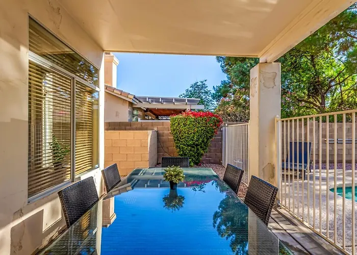 Brand New 6 Bdrm, 3 Bath Heated Pool Sleeps 16 Ferienhaus *
