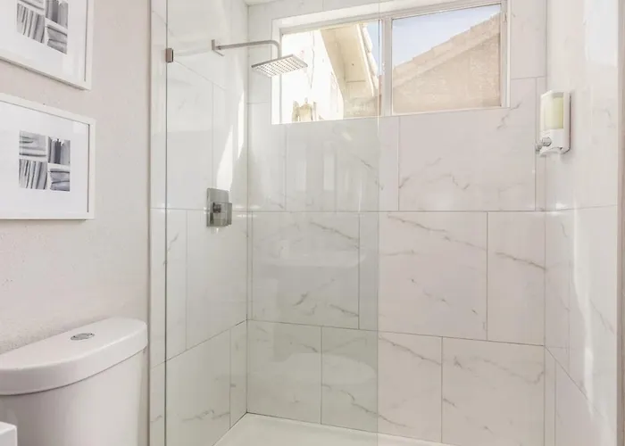 Brand New 6 Bdrm, 3 Bath Heated Pool Sleeps 16 * Chandler