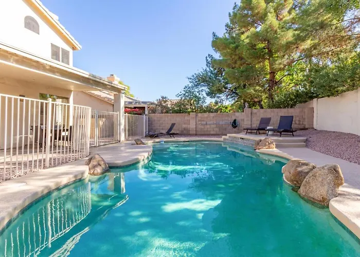Brand New 6 Bdrm, 3 Bath Heated Pool Sleeps 16 Ferienhaus *