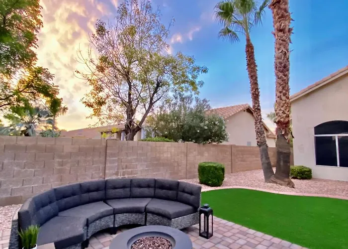 Brand New 6 Bdrm, 3 Bath Heated Pool Sleeps 16 Ferienhaus *