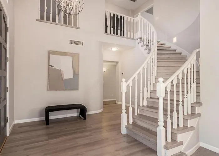 Brand New 6 Bdrm, 3 Bath Heated Pool Sleeps 16 Ferienhaus *